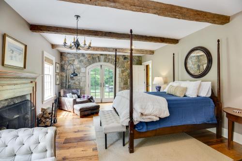 French Château Near Beaches, Mystic and Casinos! (French Chateau Near Beaches, Mystic and Casinos!) in North Stonington