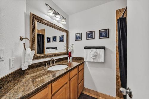 MKC106 Hawaiian Serene Paradise Oasis at the Pool