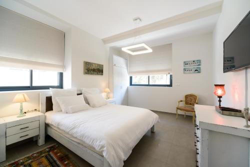 Sunny Luxury Apartments - image 4