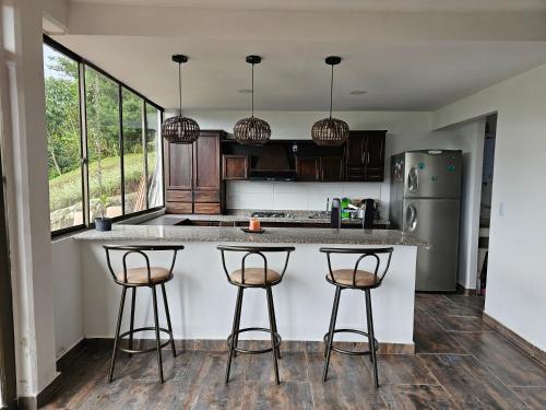 Kitchen, Casa Grande Pereira cerca terminal in Mundo Nuevo