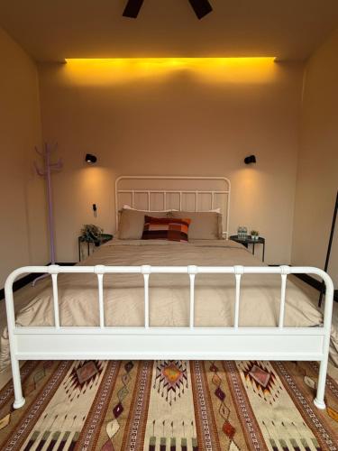 Double Room image 7