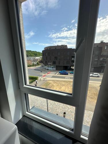 Comfortable room in an apartment in 에슈 쉬르 알제트