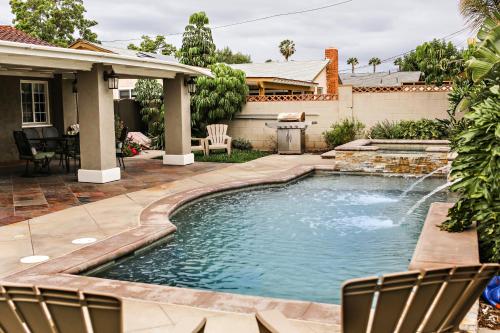 Wonderful 4 Bedroom 3 Bath Pool Home 3/4 Mile To Disney