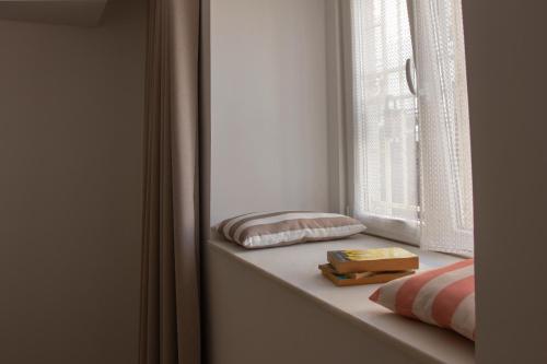 Peaceful & Spacious 2BR w Private Patio & BBQ, Oporto (foto 8)