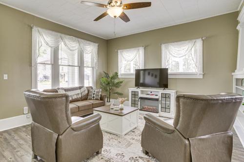 Walk to Restaurants and Shops Dtwn Franklin Retreat