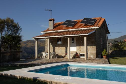 Casa do Canastro in اوليفيرا دو هوسبتال