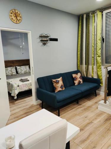 Cosy Apartment on Mpoleti in Лутракі