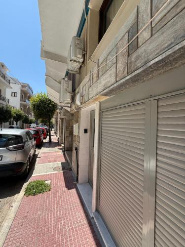 Cosy Apartment on Mpoleti in Лутракі