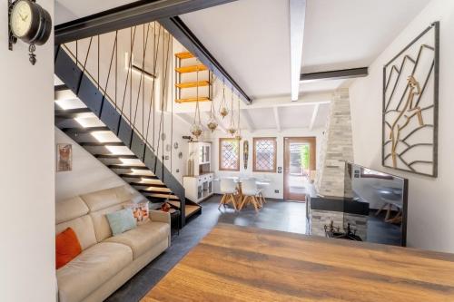 Suede Loft Retreat, Charm, Relax Private Parking, Rome (photo 3)