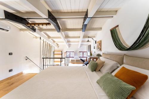 Suede Loft Retreat, Charm, Relax Private Parking, Rome (photo 7)
