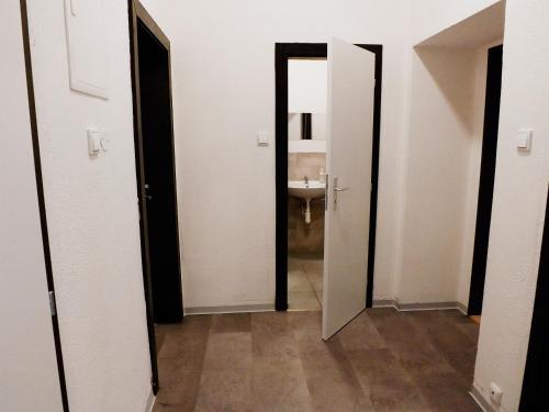 Single room B5 centre of Prague, Прага (фото 7)