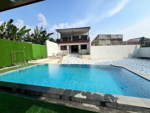 Swimming pool, Nitaloka The Marble Sanctuary in Babakan Madang