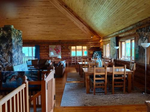 Smithers Driftwood Lodge in Smithers