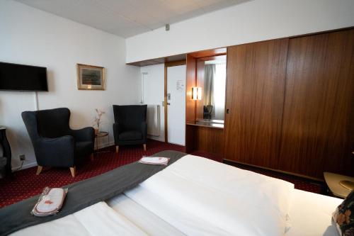 Hotel Vinhuset - image 11