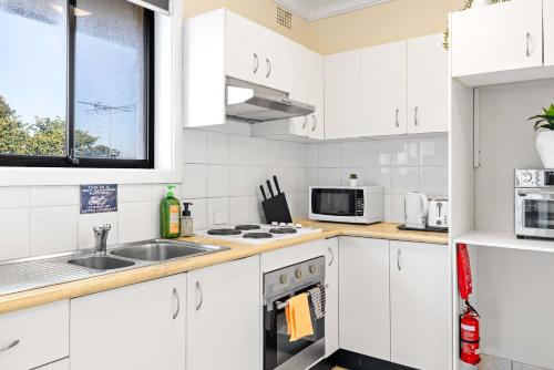 Well-Located Single Room in Auburn - Near Station and Shops - Shared Bathroom in 雪梨奧林匹克公園