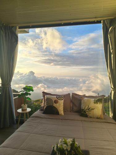 ชาร์จแบต ภูทับเบิก near Phu Hin Rong Kla National Park