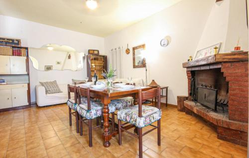 Pet Friendly Apartment In Sacrofano in Sacrofano
