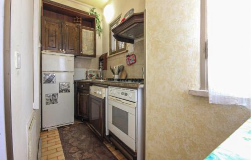 Cocina, Pet Friendly Apartment In Sacrofano in Sacrofano