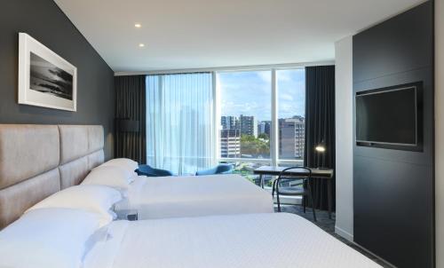Superior Room with Two Double Beds room in Four Points By Sheraton Auckland