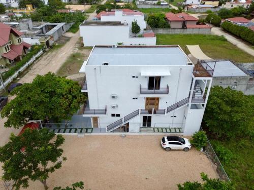 Casa Victoria, Flores