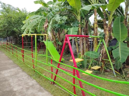 Playground, Green Valley Retreat in Gerona