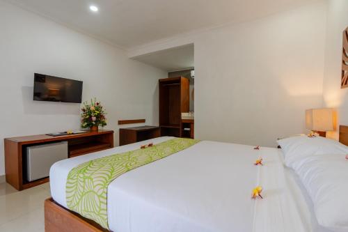 Standard Double or Twin Room image 10