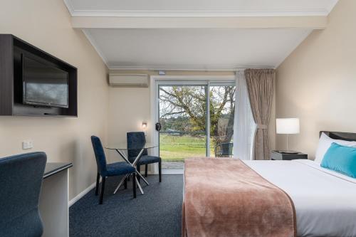 1 queen bed