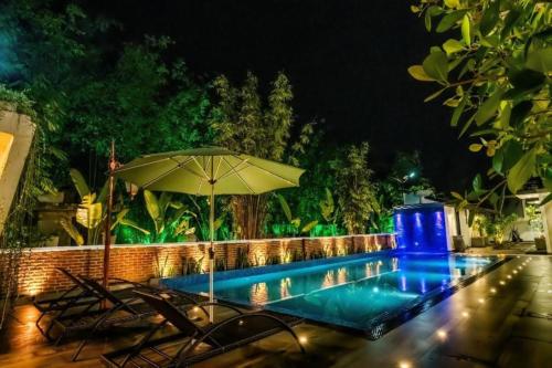 Garden, Hotel Grand Minaro in Homagama