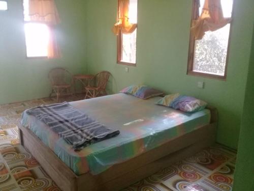 Bunda Homestay and Garden Warung in Teluk Bakau