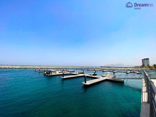 Dream Inn Apartments - Luxury 2 BR Mina Al Fajer - Harbor View - Al Fujairah in Dibba