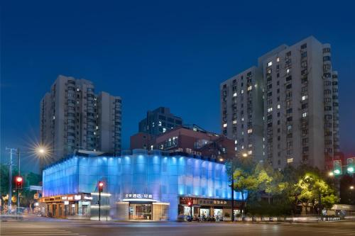Jinglai Hotel Light Luxury - Daning International Shanghai Business School Branch, Shanghai (photo 9)