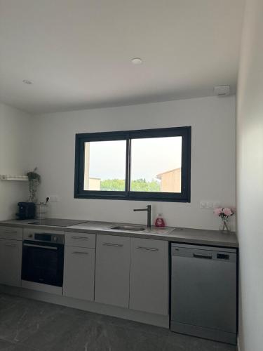 Villa dOrquas Detente & Famille avec Jacuzzi & Plages, 3chambres maxi 6pers in Saint-Georges-d'Orques