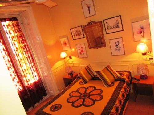 Double Room image 10