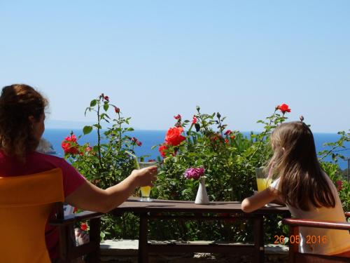 Kilátás, Ktima Nikola in Marmari