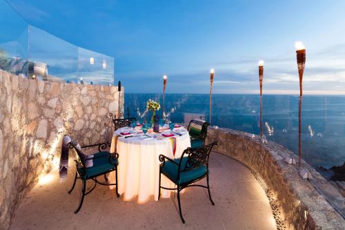 ห้องอาหาร, อาเซียนดา เอนกันตาดา รีสอร์ต แอนด์ เรสซิเดนซ์ (Hacienda Encantada Resort and Residences) in คาโบ ซาน ลูคัส