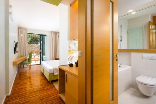 Bluesun Hotel Amor - image 3