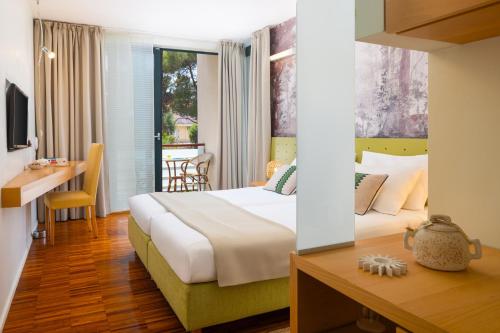 Bluesun Hotel Amor - image 11