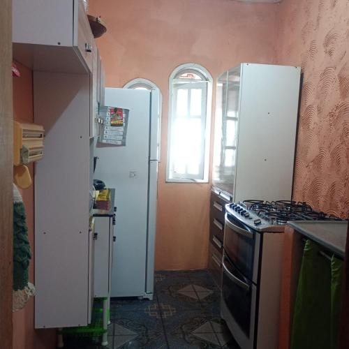 Casa para temporada até 9 pessoas, próximo Cabo Frio e São Pedro da Aldeia (Casa para temporada ate 9 pessoas, proximo Cabo Frio e Sao Pedro da Aldeia) in ปาร์เกเอสโตริล