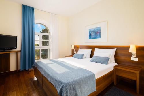 Bluesun Hotel Amor - image 14
