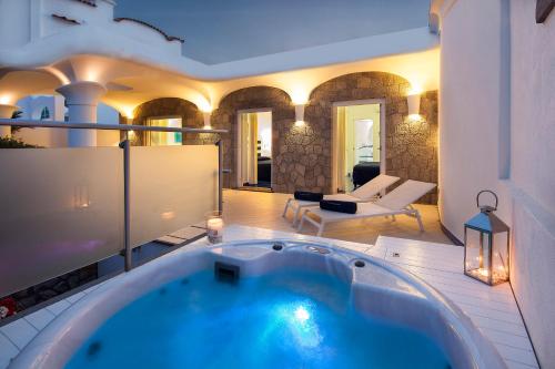 Luxury Two-Bedroom Apartment with Garden View