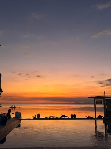 Úszómedence, La Evangs Beach Resort Taal in Taal