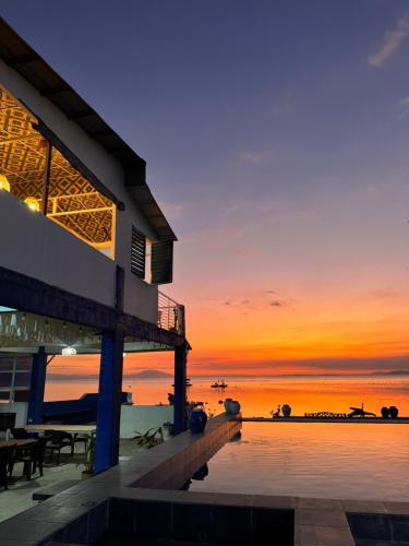 Úszómedence, La Evangs Beach Resort Taal in Taal