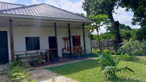 Utvendig, Shalom Wellspring Cottage in Malindi