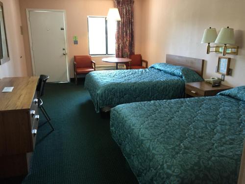 Flamingo Inn – Kissimmee, FL