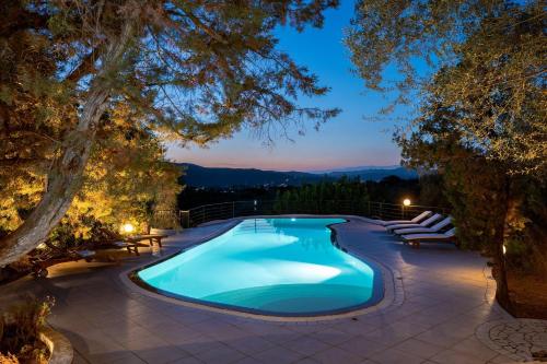 Villa Turalis by Klodge