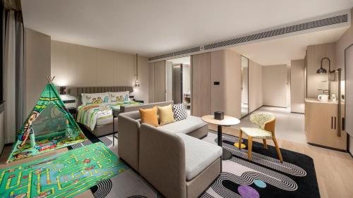 room detail thumbnail 1