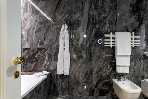Prestige Double Room image 6