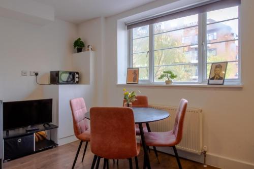 Stylish Studio 2-Bed Apartment Central London