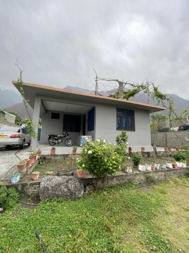 Mountain Dale Guest House - image 4