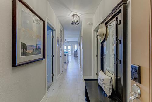 Chic 3BDR for 6 with Pool & Hot Tub Overlooks Marina, Horseshoe Bay (fotografie 8)